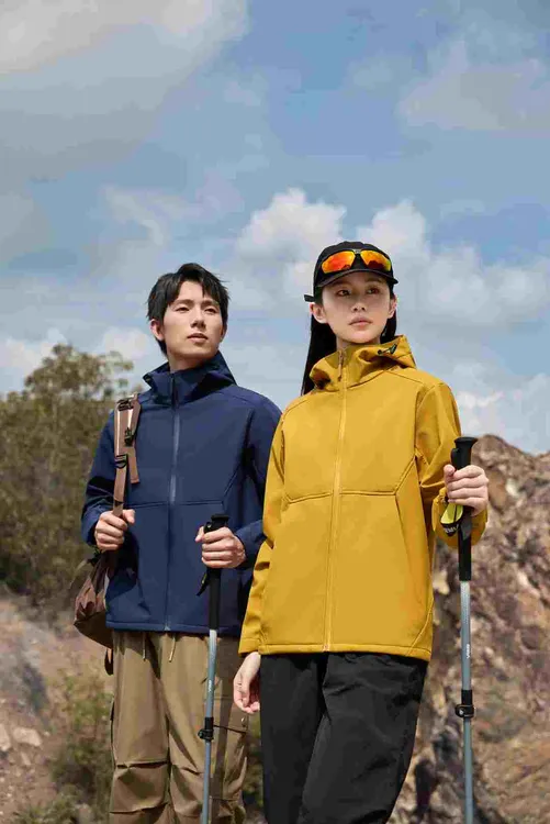 室外防水透气冬季连帽运动外套冲锋衣复古风山系冲锋衣男款