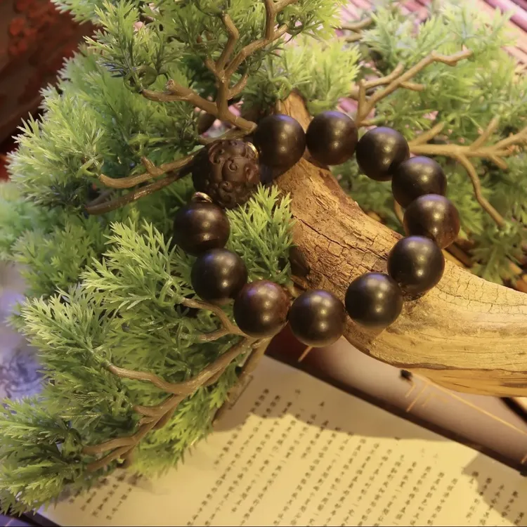 2.0 檀香手串狮子球雕刻珠子