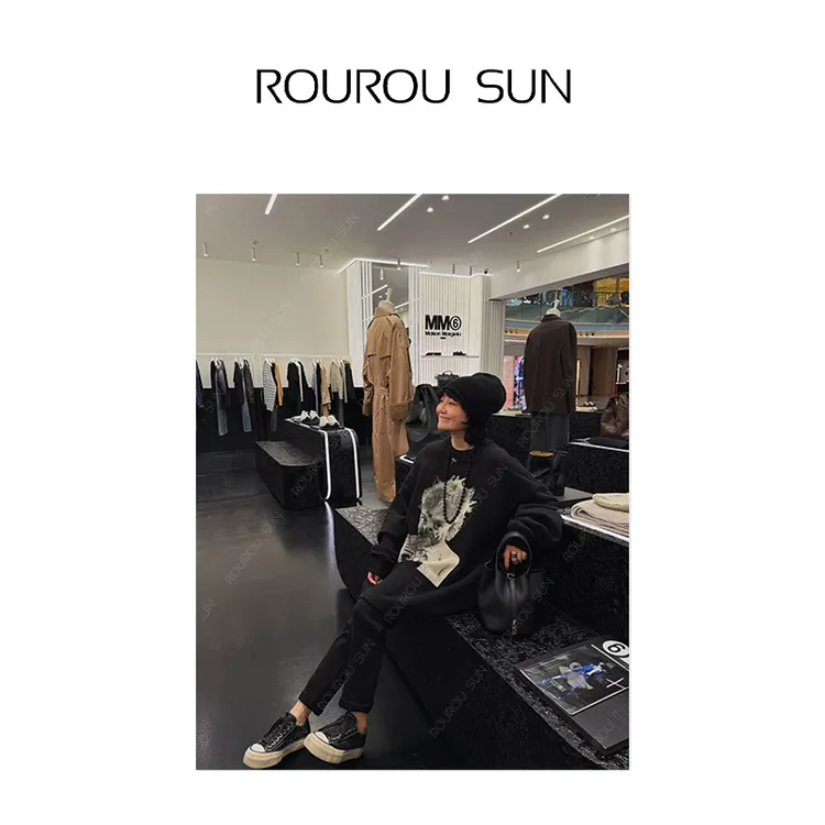 26587早秋款女装美式百搭巧克力人卫衣设计感休闲长袖潮流宽松