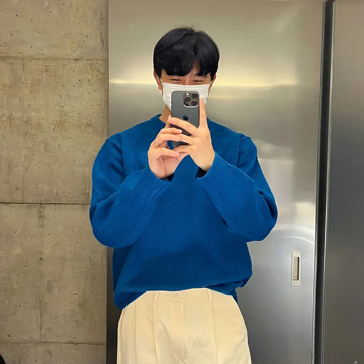 日系慵懒风克莱因蓝色圆领毛衣男百搭宽松休闲韩版潮牌套头针织衫
