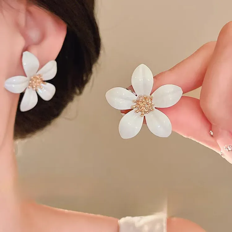 铜合金耳饰 花朵耳钉轻奢高级感气质小众独特耳环耳饰女N2435A1