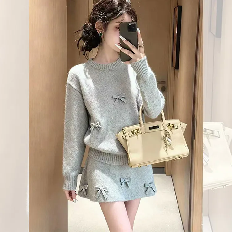 秋冬季炸街一整套女装洋气衣服搭配灰色蝴蝶结针织半身裙两件套装