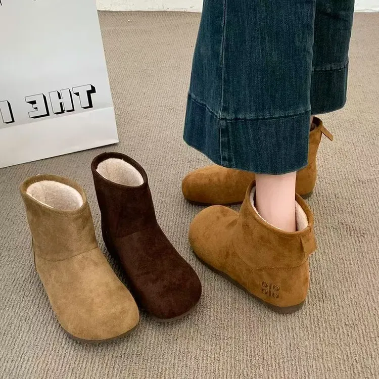 短靴女款2025新款秋冬季加棉瘦瘦绒面美拉德靴子女复古平底马丁靴