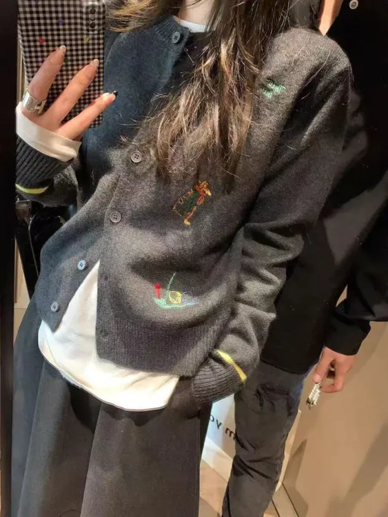 刺绣可爱针织开衫女2025新款洋气设计感秋冬圆领休闲慵懒毛衣外搭