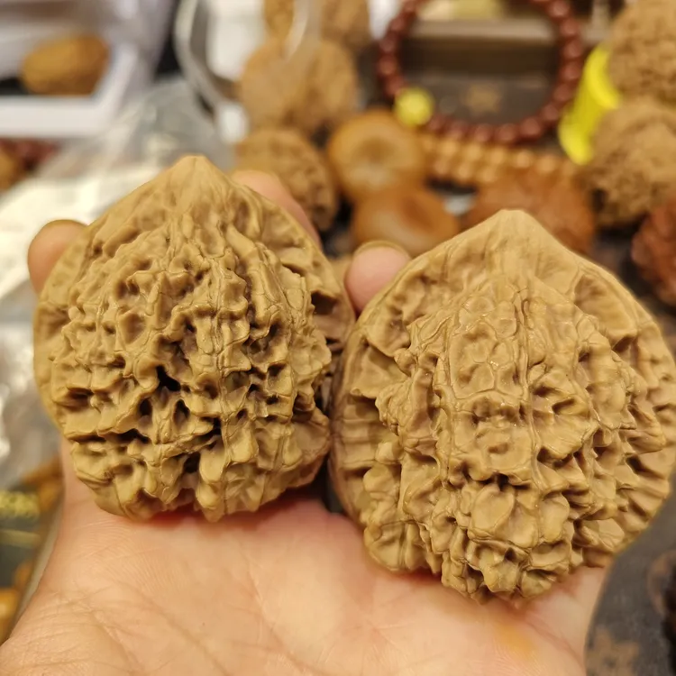 文玩核桃官帽46尺 52尺之间