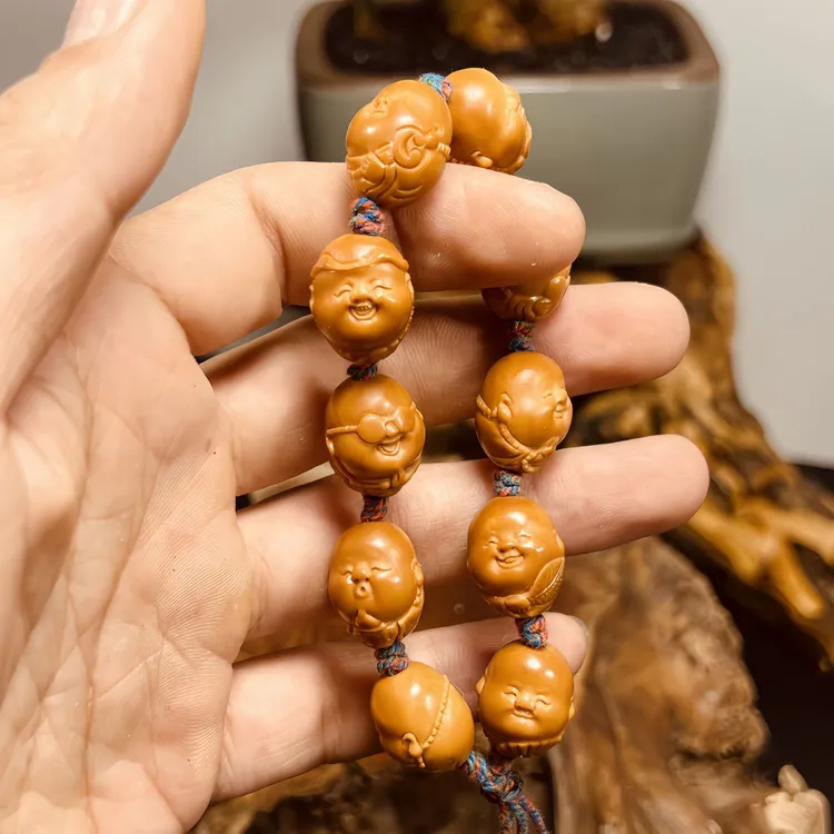 橄榄核纯手工雕刻社会弥勒佛文玩手串国潮招财把件