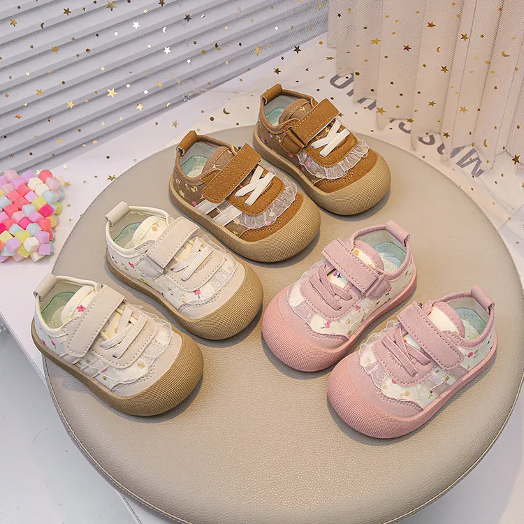 婴幼儿小碎花日常休闲春秋小童透气帆布鞋学步鞋植物花卉女公主风