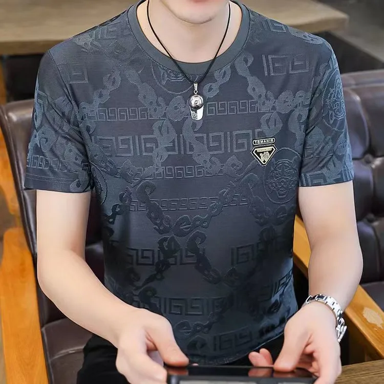 夏季男士时尚短袖冰丝t恤2025新款潮流透气半袖休闲速干体恤衫男T