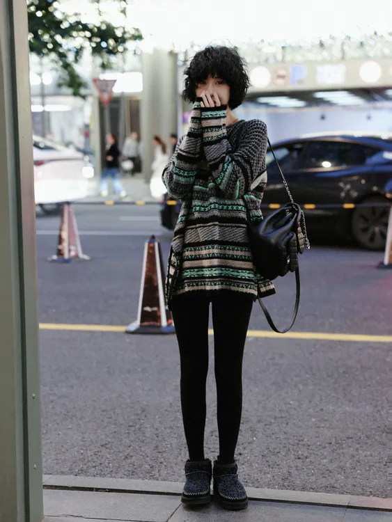 TT设计师【热恋岛屿】高级感抗起球色彩横条羊毛针织衫TT191509