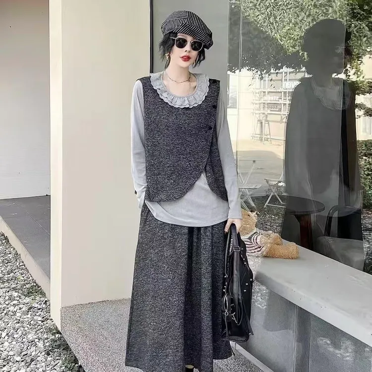 欧货2025大码女装内搭衫设计感马甲半裙三件套