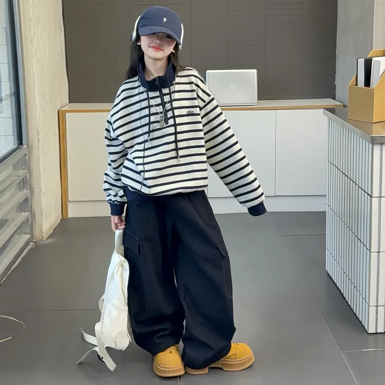 女童秋装休闲套装2025新款超好看儿童女孩春秋卫衣工装裤两件套潮