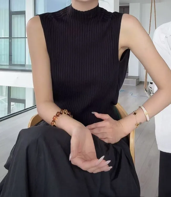 [兜财T] 针织坎肩袖气质竖条纹黑色针织上衣 X6520328现货