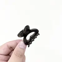 L909夕洛闷灰蝴蝶刘海夹4cm一对装女轻奢风少女风抓夹日韩发夹