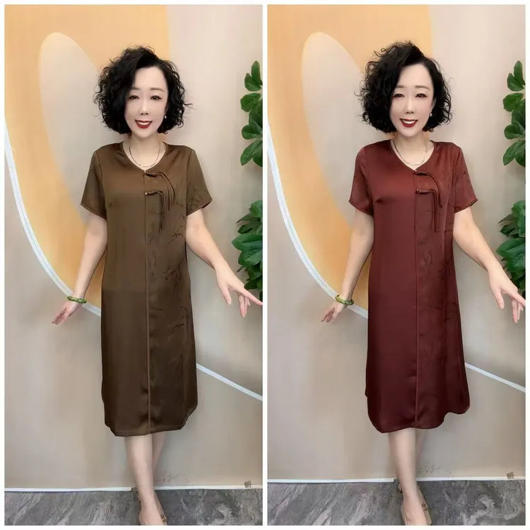 850夏装新品气质优雅中老年宽松大码时尚连衣裙，裙长105