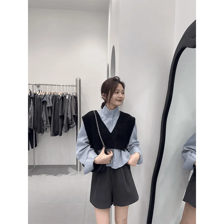 早秋针织背心马甲长袖衬衫衬衣女款2025独特短款上衣宽松休闲短裤