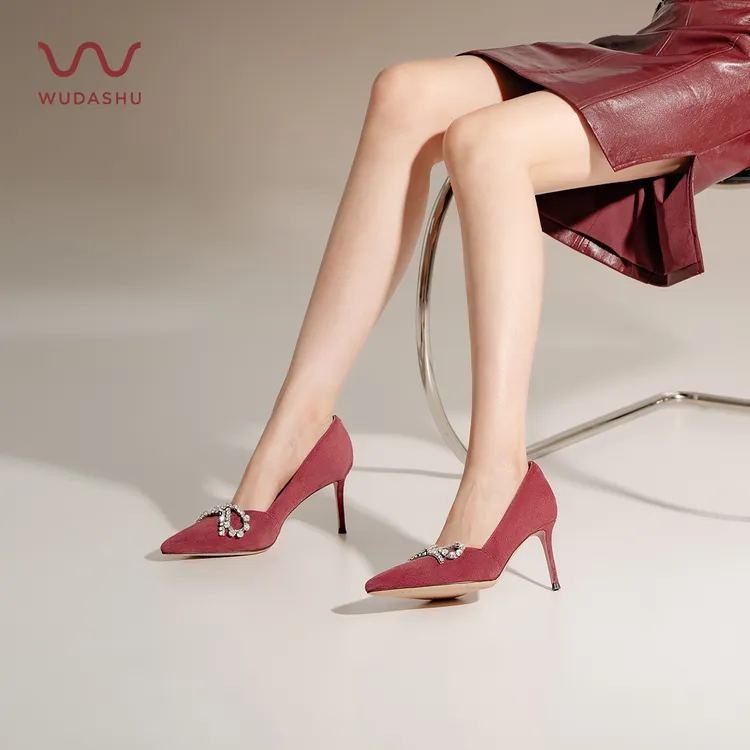 穿高跟鞋的吴大叔红云鞋欧美风尖头缎面高跟鞋通勤职业工作鞋Z260