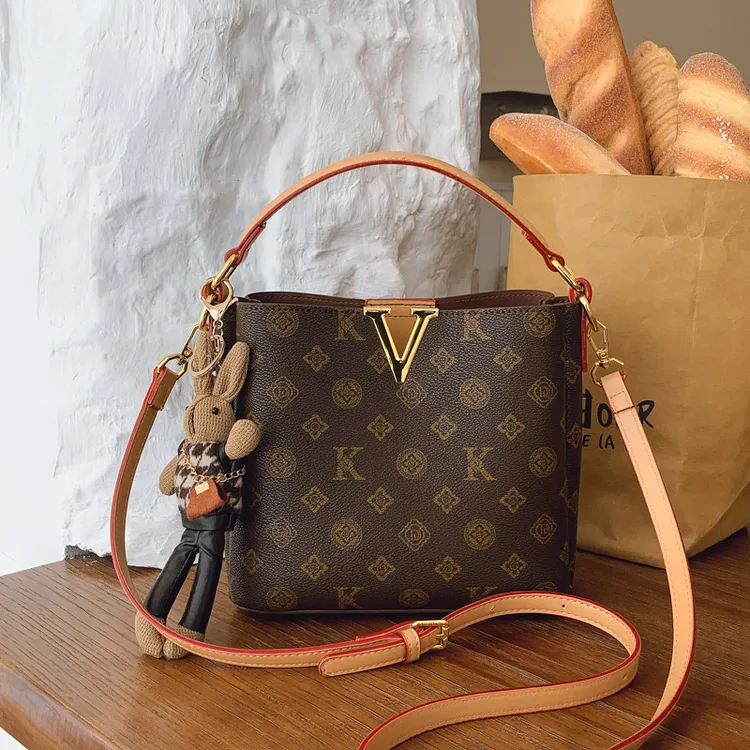 跨境高级感小包包女2025新款手提包百搭印花水桶包时尚单肩斜挎包