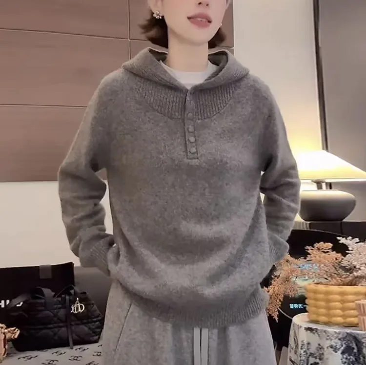 2025 秋冬新款连帽百搭针织衫爆款时尚保暖百搭加厚