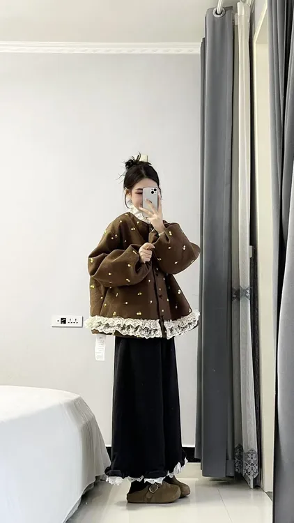 2025秋冬新款韩系甜美花边拼接刺绣加厚毛呢外套搭配阔腿裤两件套