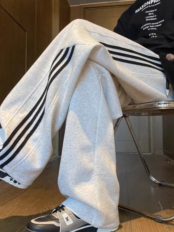 2025新款卫裤男春秋潮牌美式休闲男生裤子垂感宽松阔腿直筒运动裤