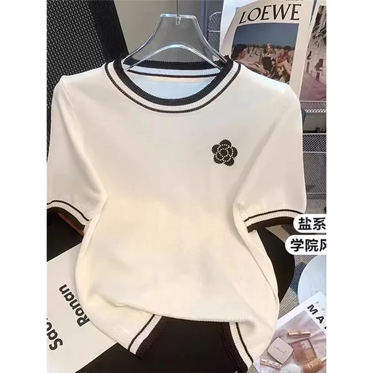【莱赛尔天丝】~圆领山茶花刺绣针织短袖女简约百搭打底衫上衣