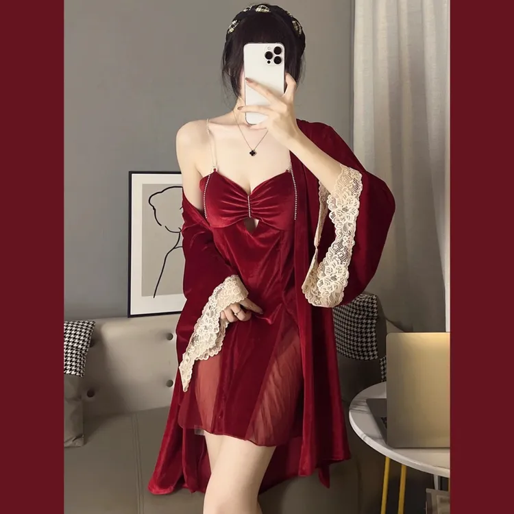 【春节新年红】新款睡衣女性感带钻美背显瘦丝绒镂空睡裙套装L9179