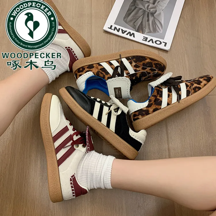 啄木鸟2025春款豹纹时尚翻盖平底复古时髦百搭德训鞋休闲板鞋子运