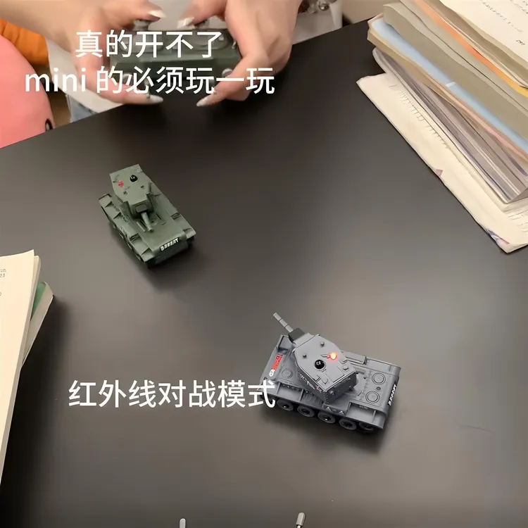 迷你遥控小坦克履带行驶真虎式玩具男孩生日礼物2025新款坦克模型