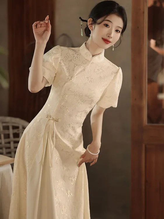 绿色小清新旗袍年轻款高端气质茶服奥黛2025春夏新款小个子连衣裙