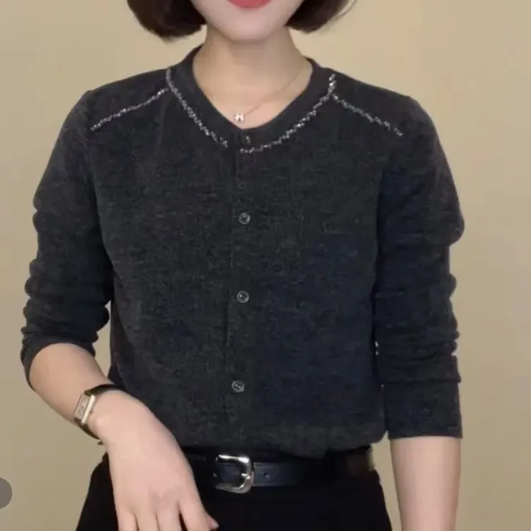 2025春季新款半高领长袖纯色气质时尚百搭打底衫女士显瘦长袖T恤