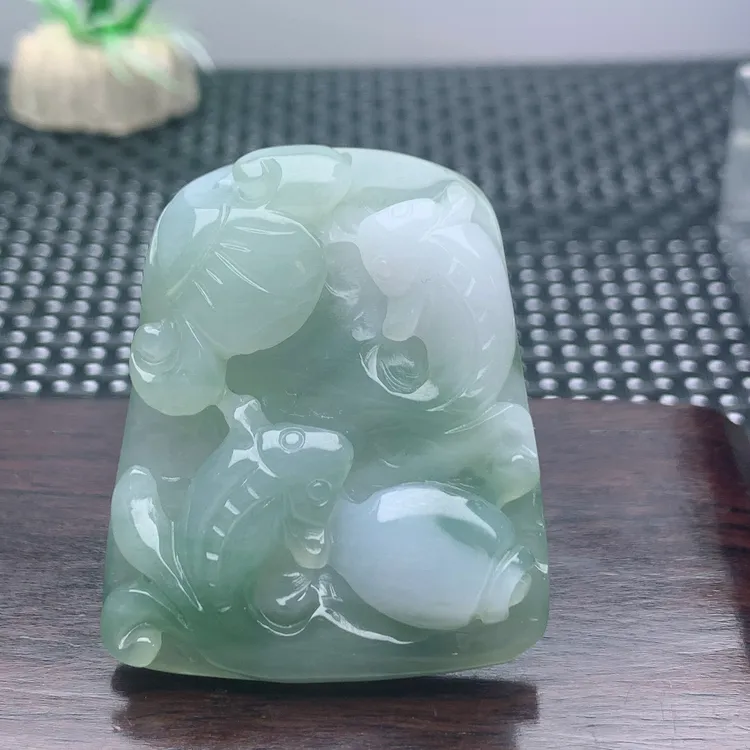 缅甸天然A货翡翠双鱼如意鱼跃龙门俏色挂件吊坠巧雕精雕精美冰透