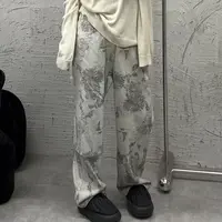 《大韩韩推荐》水墨牛仔裤大码女装秋冬显瘦百搭直筒宽松水洗提花裤