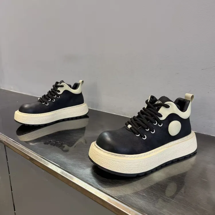 男鞋2025秋冬新款真皮加绒保暖休闲鞋厚底增高马丁靴男复古工装鞋