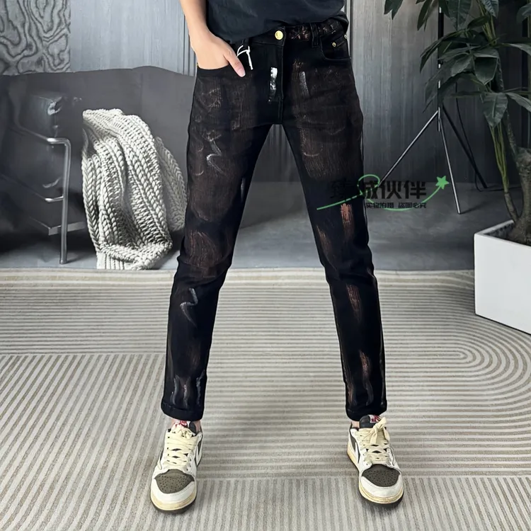 欧货潮牌高端修身小脚九分牛仔裤休闲黑色破洞印花显瘦男装长裤子