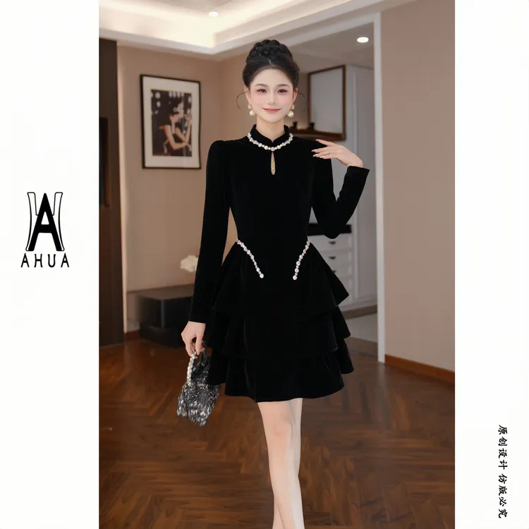 【花花原创】少女减龄风收腰长袖修身连衣裙显瘦气质黑色45469