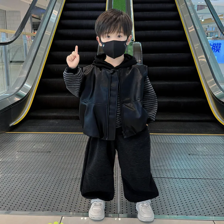 童装儿童秋装套装2025新款宝宝春秋季卫衣男童帅气皮衣马甲三件套