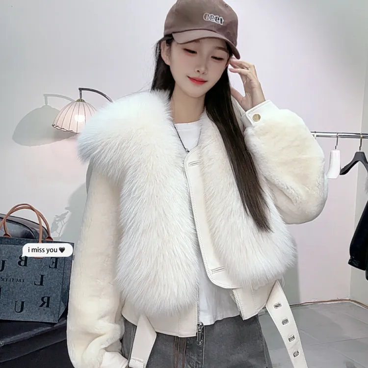 2025年白狐糕点白皮毛一体短款8817