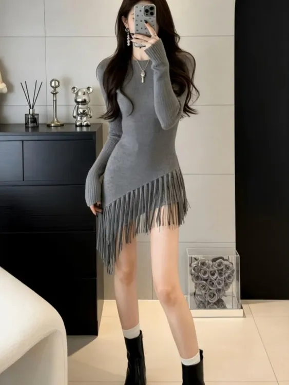 大码胖MM法式流苏掐腰长袖针织裙女冬季新款显瘦内搭打底连衣裙子