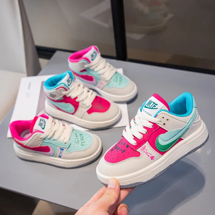 儿童秋冬新款韩版时尚透气舒适男女童板鞋运动潮鞋春季百搭防滑