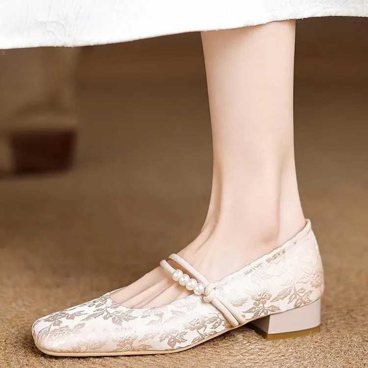 新中式国风刺绣配旗袍单鞋女2025新款粗跟小皮鞋珍珠百搭软底复古
