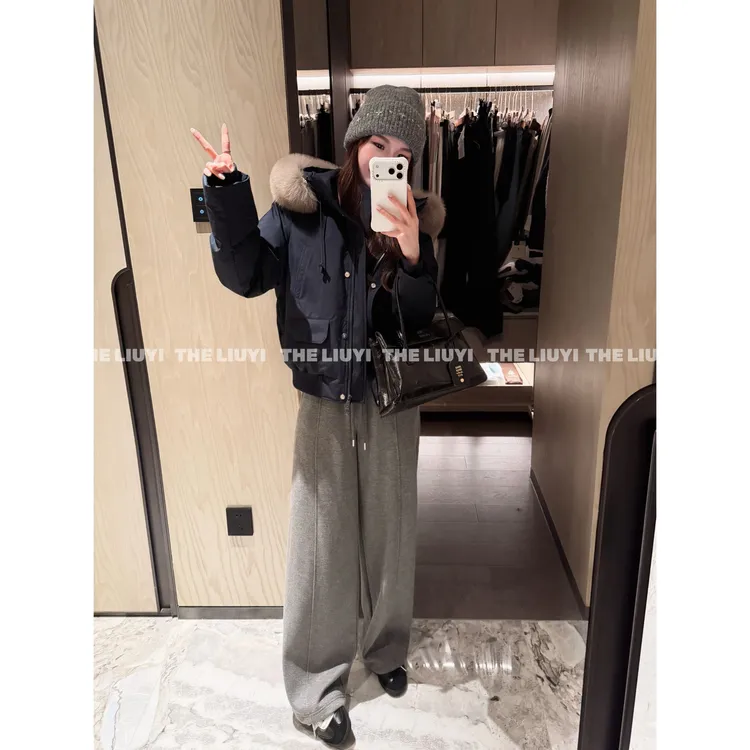 【LIUYI】冰河世纪~90白鸭绒狐狸毛毛领短款派克羽绒服510308