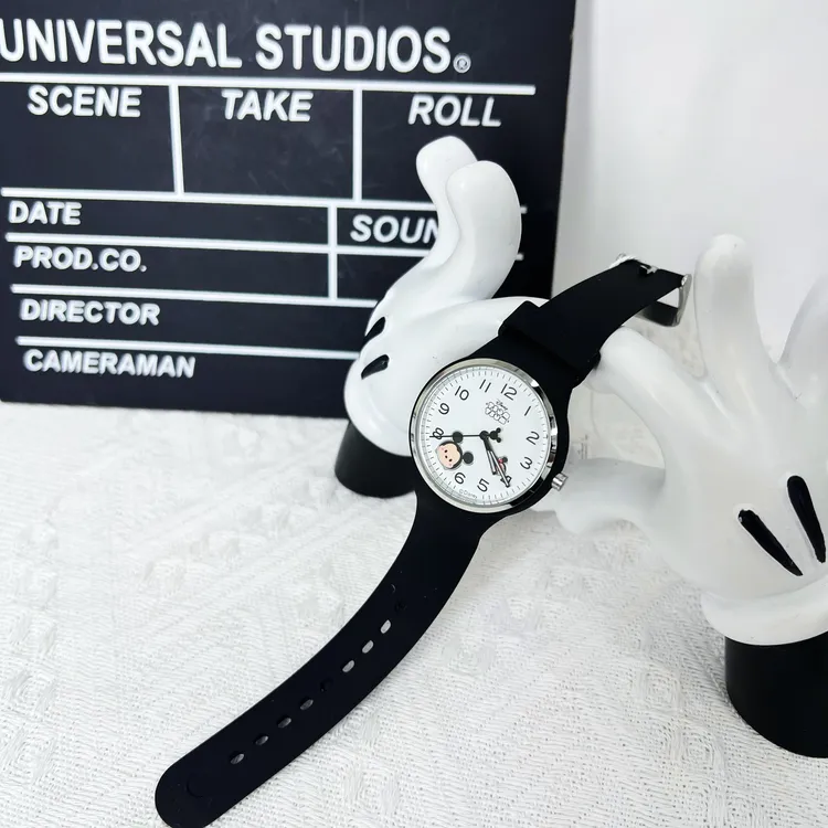 迪士尼米奇手表硅胶女款初中生儿童女孩电子防水