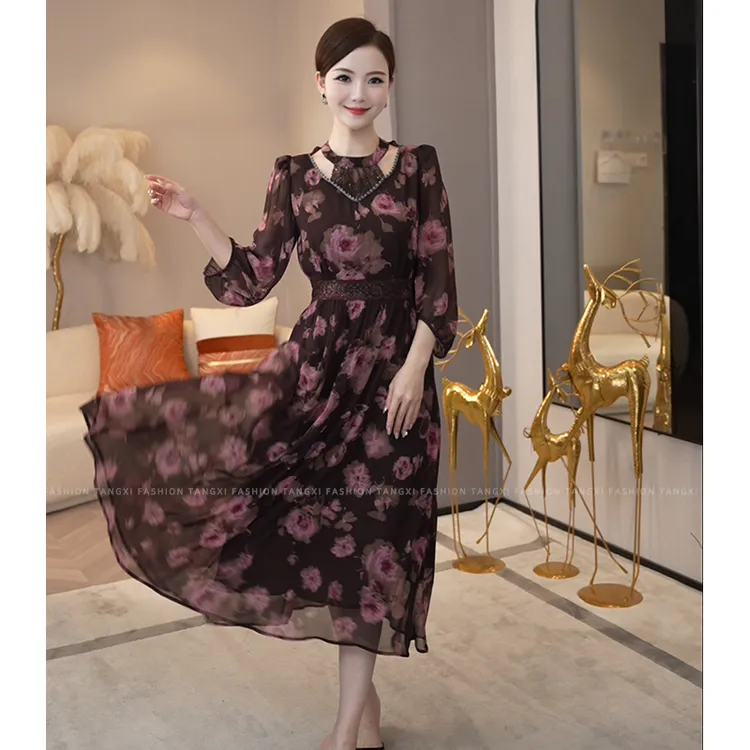 2025夏季新款【X-X504】轻奢挂脖V领印花收腰夏季中袖温柔连衣裙子