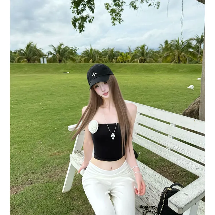 2025年夏季新款ins气质甜美风立体花朵抹胸上衣配低腰修身长裤女