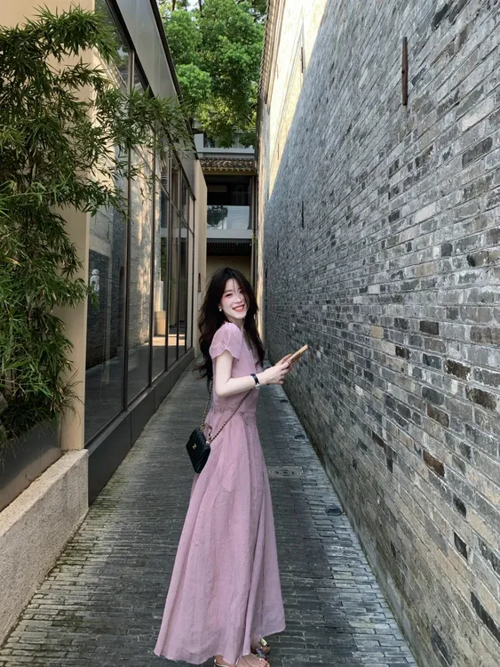 法式气质方领泡泡袖连衣裙女夏季绝美漂亮小裙子a字收腰掐腰长裙