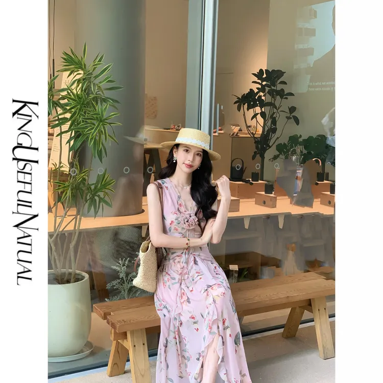 KUN 希腊邂逅 花漾夏日 多彩玫瑰花型立体点缀凉感新款背心连衣裙