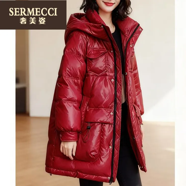 奢美姿新款红色亮面羽绒服女2025年冬季小个子宽松时尚外套女