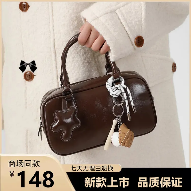 爆款2025新款小众复古保龄球包高级感女出门万能小包斜挎贝塔包