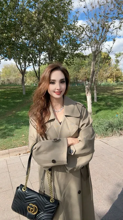 2025最新款复古港风经典翻领收腰绑带阔版风衣