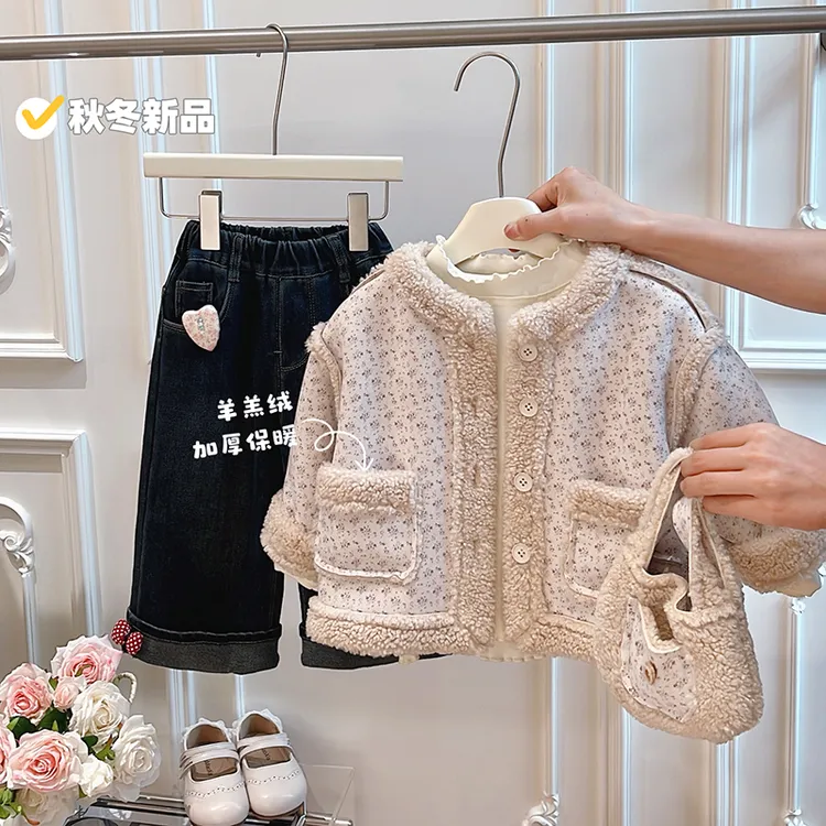 女童秋冬季加绒加厚外套宝宝可爱衣服韩版时尚外出服上衣儿童童装